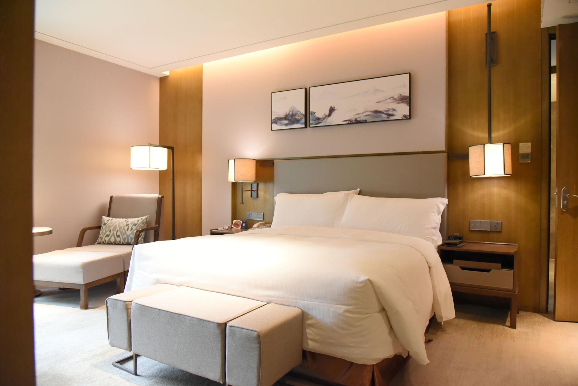 Doubletree By Hilton Hotel Shiyan Shiyan  Exterior photo