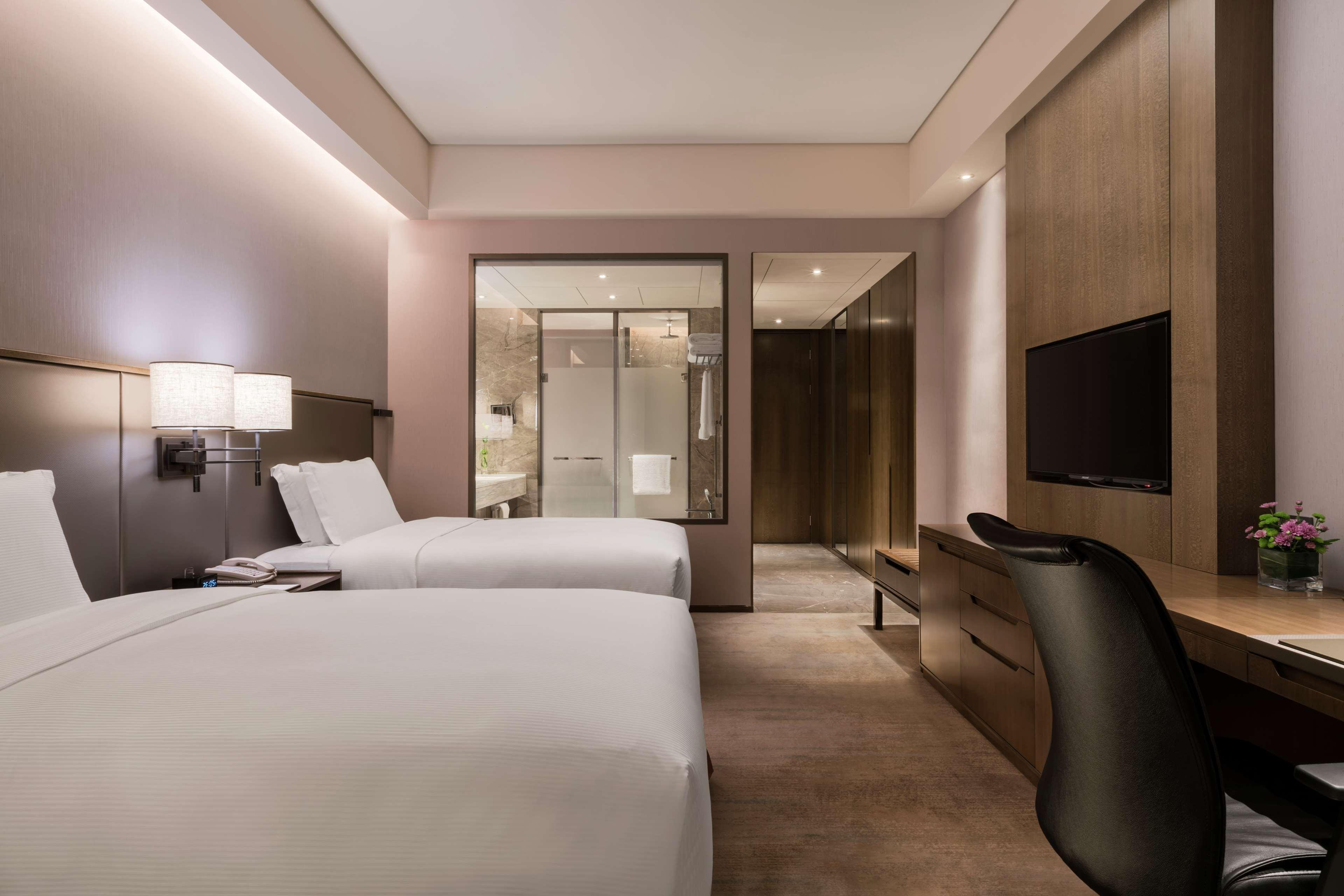 Doubletree By Hilton Hotel Shiyan Shiyan  Exterior photo